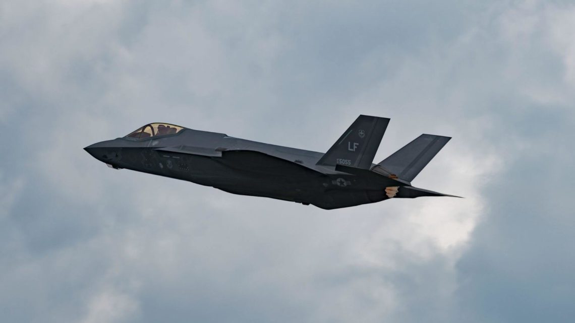 Another turn in the 12-year-long debacle to replace the CF-18: Richard Shimooka in the Vancouver Sun