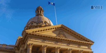 Canadian Medical Association wants to force Alberta to ignore science on gender care: Mia Hughes in the National Post