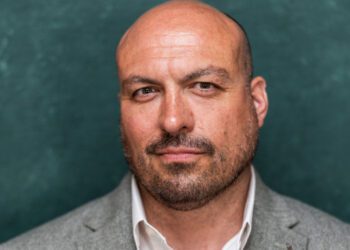 Andrew Fox head shot.