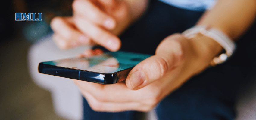 It’s time for journalists to stop tweeting: Peter Menzies in The Hub