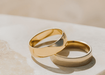 Gold wedding rings